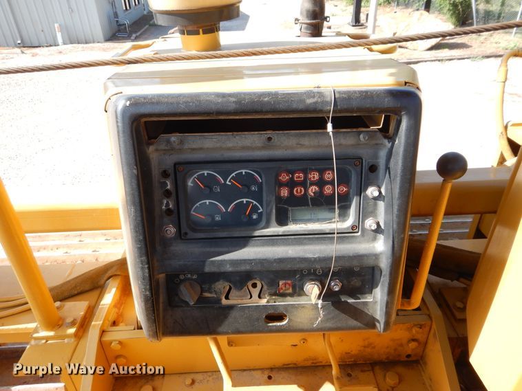 image for item DG7166 1998 Caterpillar D6M LGP  pipelayer