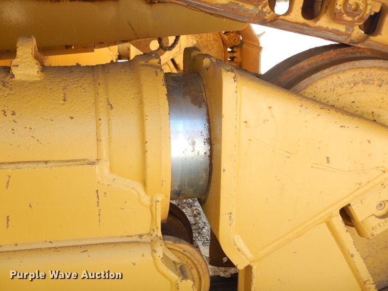 image for item DG7166 1998 Caterpillar D6M LGP  pipelayer