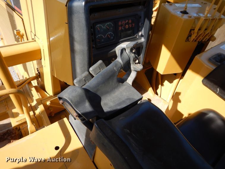 image for item DG7167 1998 Caterpillar D6M LGP  pipelayer