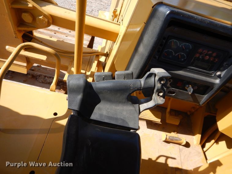 image for item DG7167 1998 Caterpillar D6M LGP  pipelayer