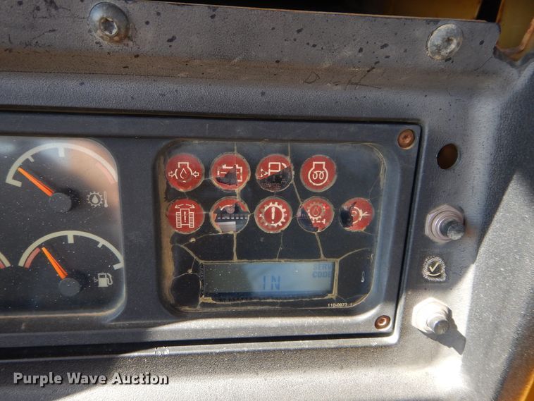 image for item DG7167 1998 Caterpillar D6M LGP  pipelayer