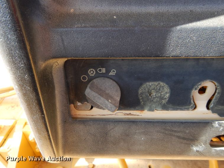 image for item DG7167 1998 Caterpillar D6M LGP  pipelayer