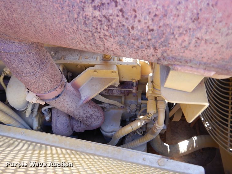 image for item DG7167 1998 Caterpillar D6M LGP  pipelayer