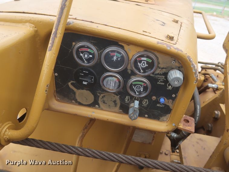 image for item DG7168 1981 Caterpillar D8K  pipelayer