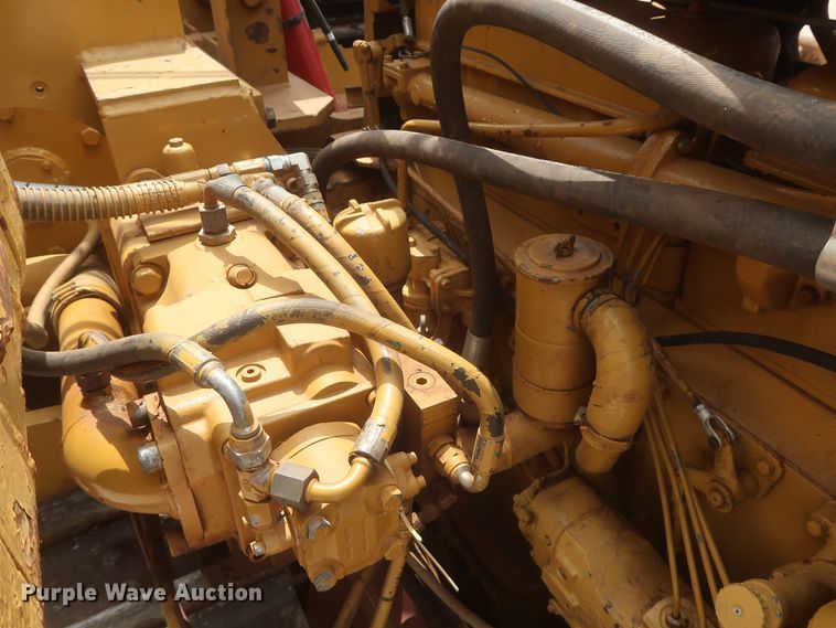 image for item DG7168 1981 Caterpillar D8K  pipelayer