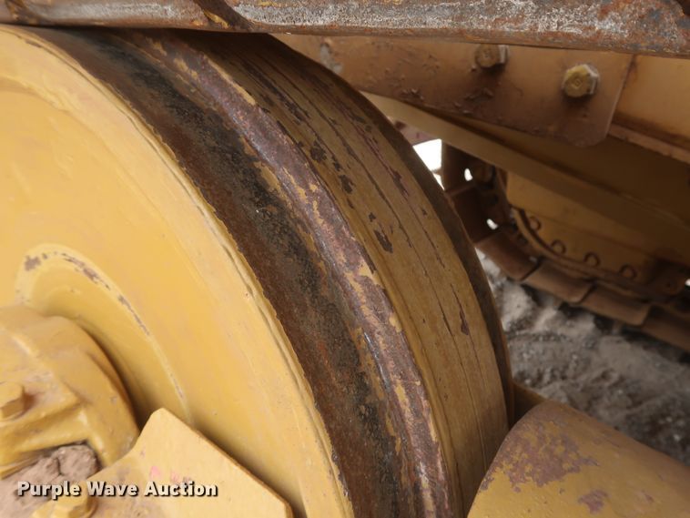 image for item DG7168 1981 Caterpillar D8K  pipelayer