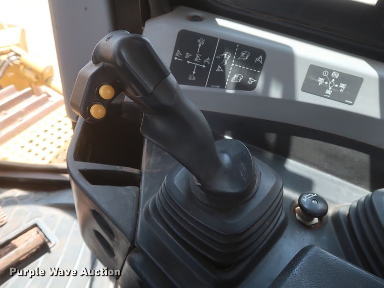 image for item DG7174 2018 Caterpillar D6T XW  dozer