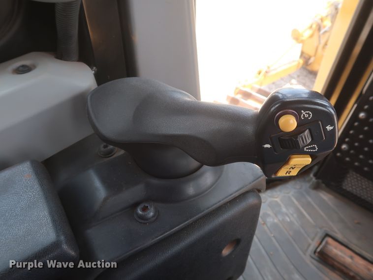 image for item DG7174 2018 Caterpillar D6T XW  dozer