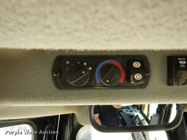 image for item DG7175 2018 Caterpillar D6T XL  dozer