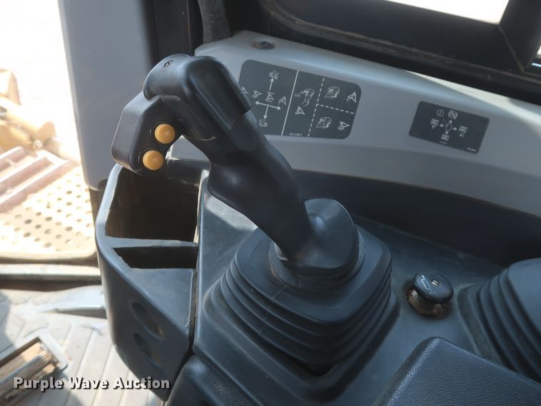 image for item DG7176 2018 Caterpillar D6T XW  dozer