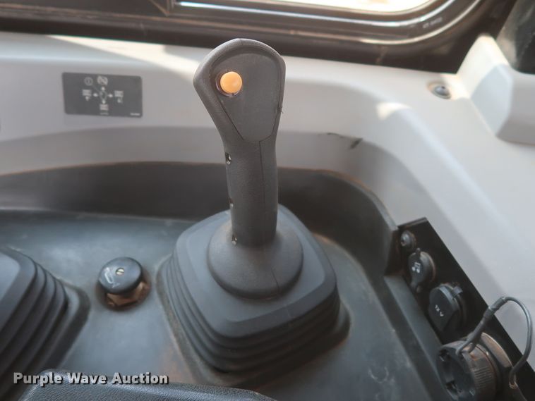 image for item DG7176 2018 Caterpillar D6T XW  dozer