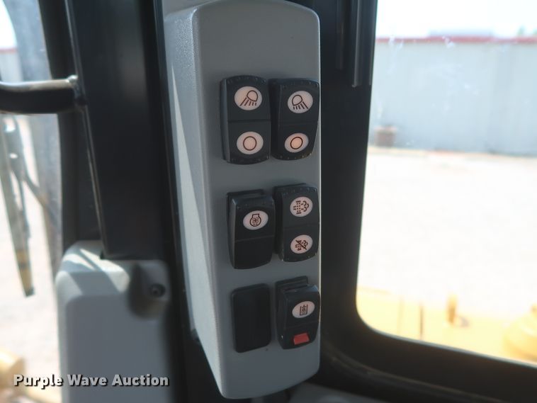 image for item DG7176 2018 Caterpillar D6T XW  dozer