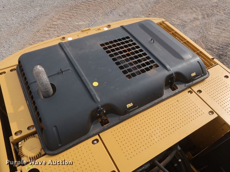 image for item DG7181 2011 Caterpillar 320DL  excavator