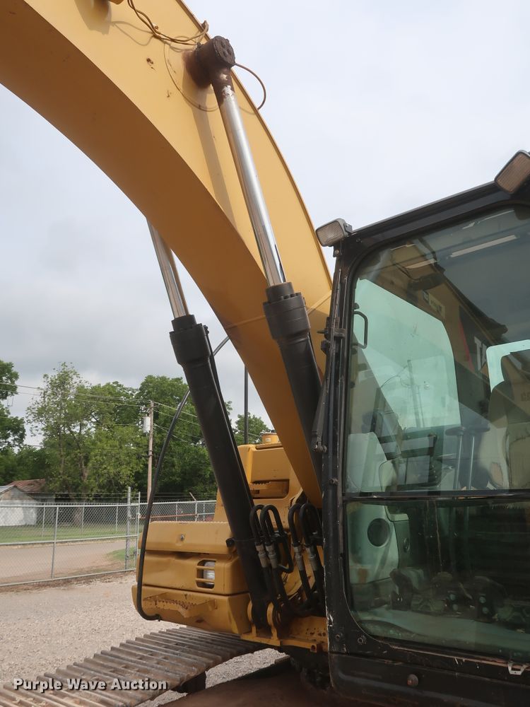 image for item DG7181 2011 Caterpillar 320DL  excavator