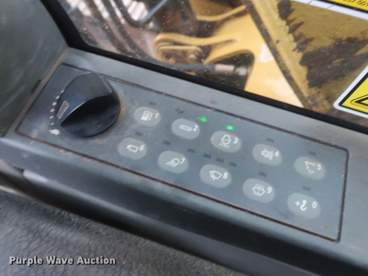 image for item DG7182 2013 Caterpillar 320EL  excavator