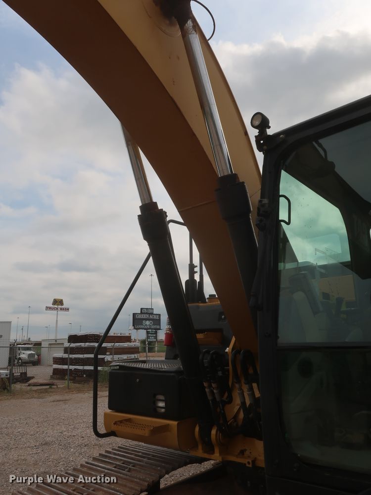 image for item DG7182 2013 Caterpillar 320EL  excavator