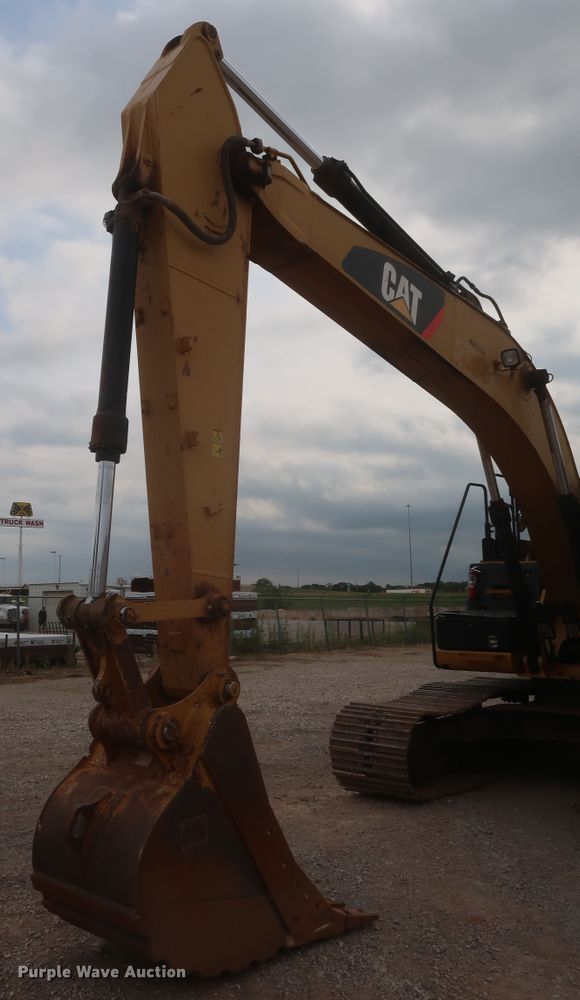 image for item DG7182 2013 Caterpillar 320EL  excavator