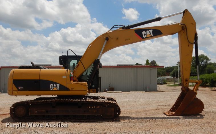 image for item DG7183 2011 Caterpillar 320DL  excavator