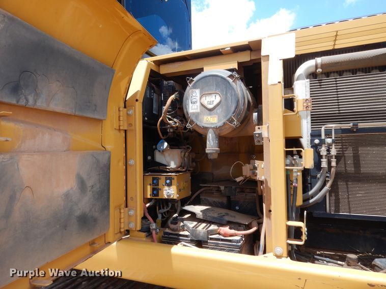 image for item DG7183 2011 Caterpillar 320DL  excavator