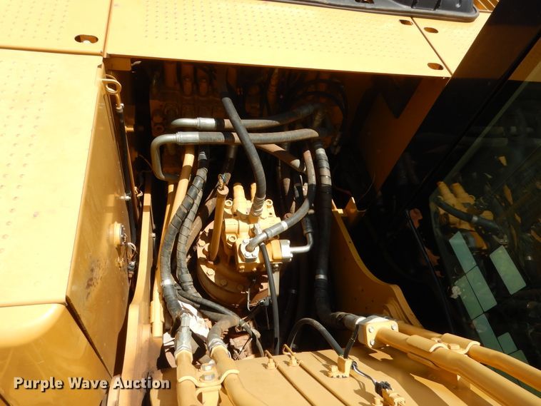 image for item DG7183 2011 Caterpillar 320DL  excavator