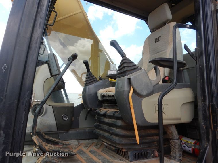 image for item DG7184 2012 Caterpillar 320DL  excavator