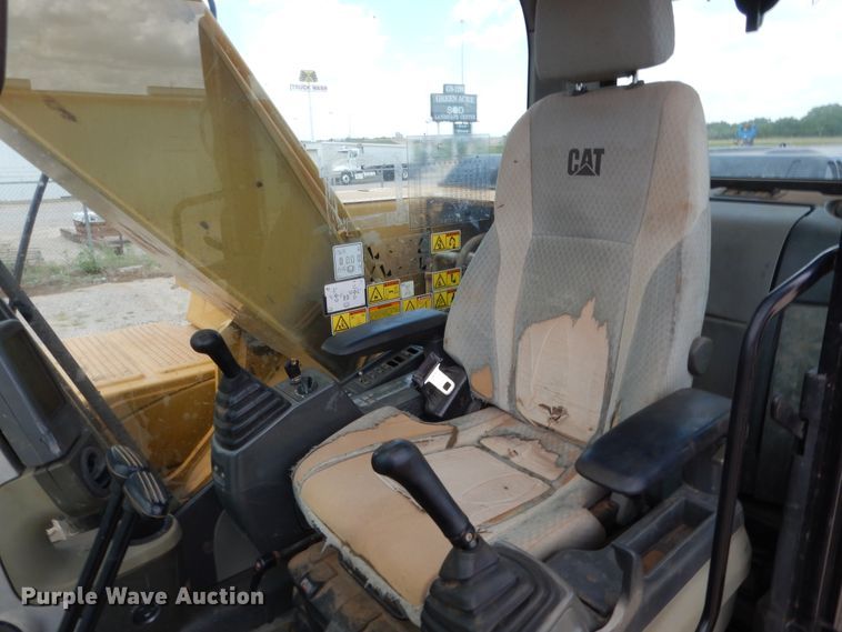 image for item DG7184 2012 Caterpillar 320DL  excavator