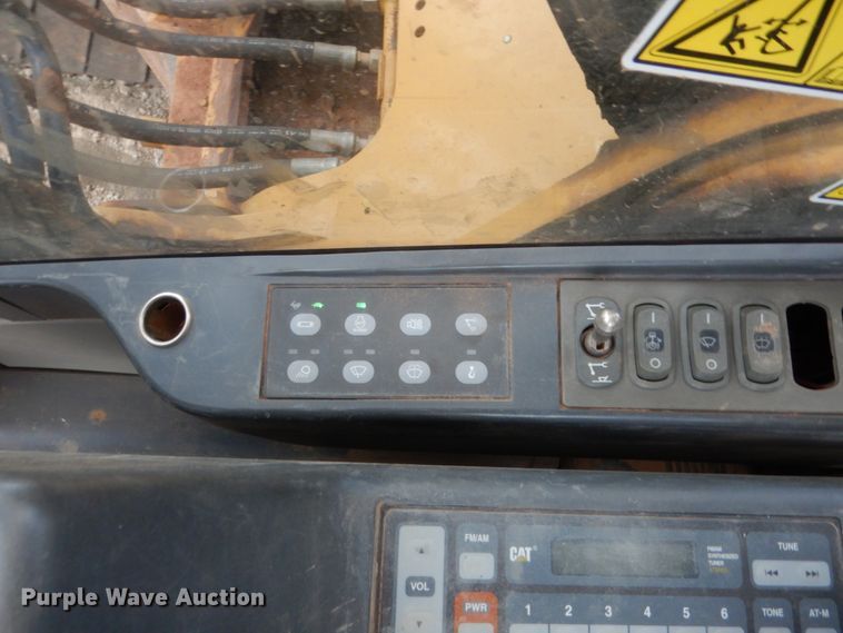image for item DG7184 2012 Caterpillar 320DL  excavator