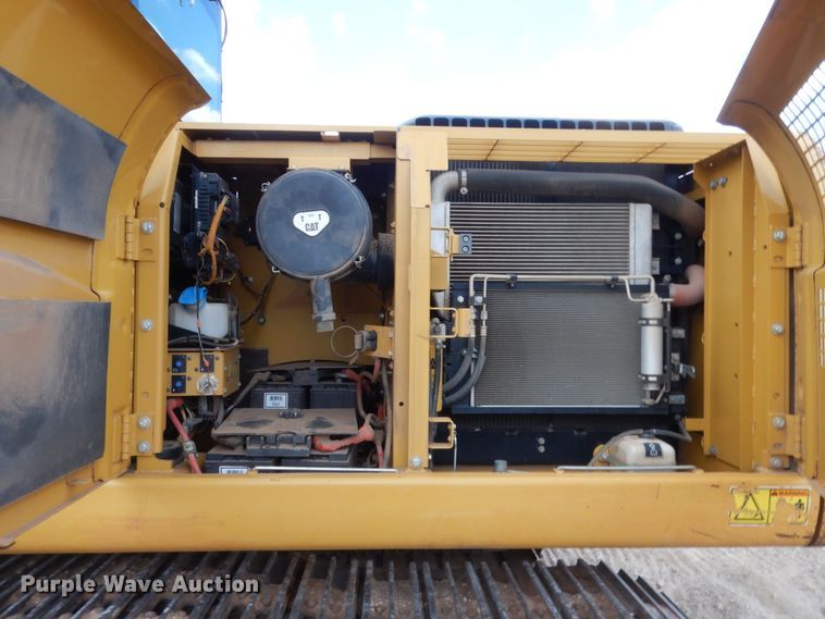 image for item DG7184 2012 Caterpillar 320DL  excavator