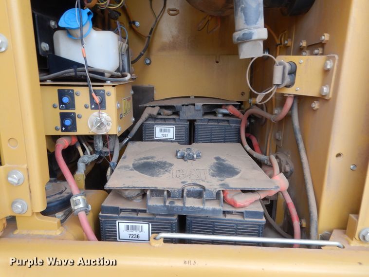 image for item DG7184 2012 Caterpillar 320DL  excavator