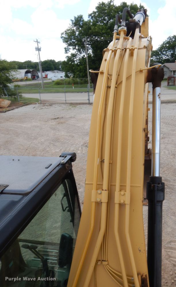 image for item DG7184 2012 Caterpillar 320DL  excavator