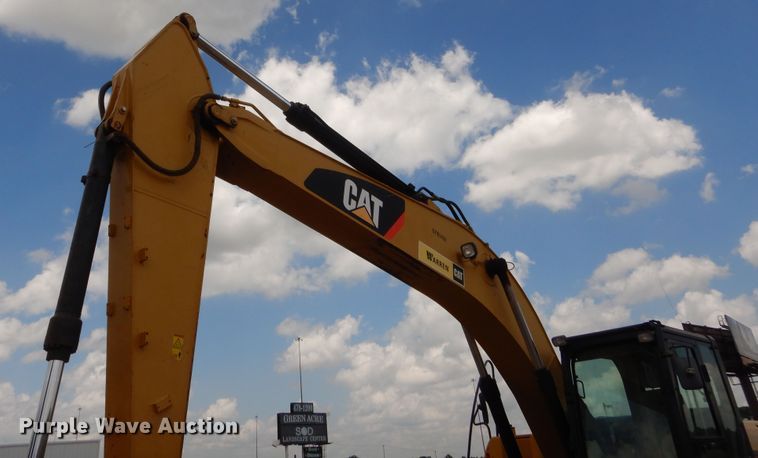 image for item DG7184 2012 Caterpillar 320DL  excavator