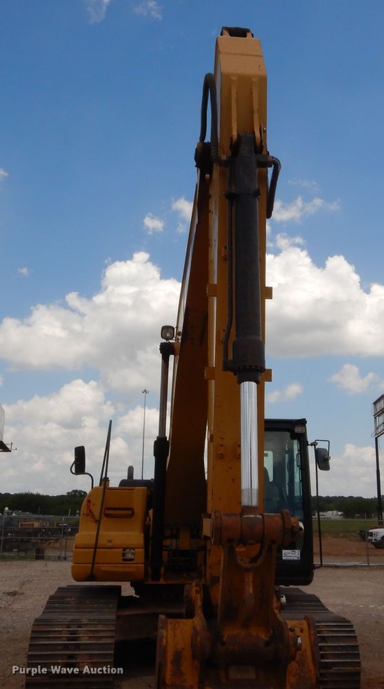 image for item DG7184 2012 Caterpillar 320DL  excavator