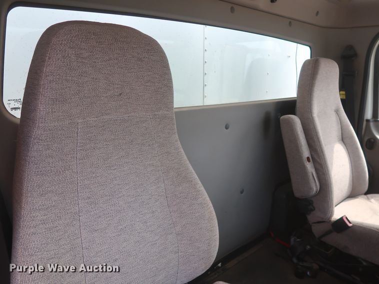 image for item DG7195 2014 Freightliner 108SD  box truck with Ditch Witch mud mixing system