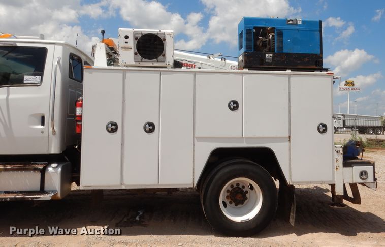 image for item DG7196 2009 Sterling Acterra  service truck with crane