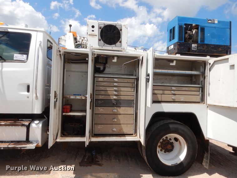 image for item DG7196 2009 Sterling Acterra  service truck with crane