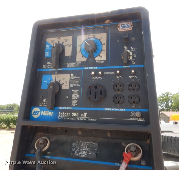 image for item DG7196 2009 Sterling Acterra  service truck with crane