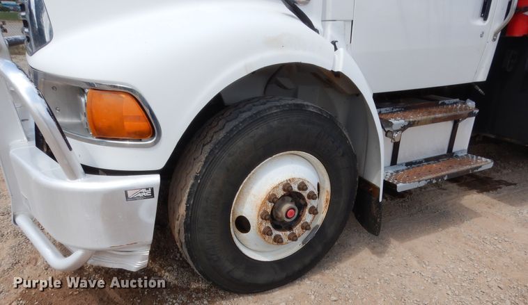 image for item DG7196 2009 Sterling Acterra  service truck with crane