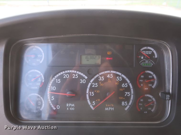 image for item DG7197 2011 Freightliner Business Class M2  service truck with crane