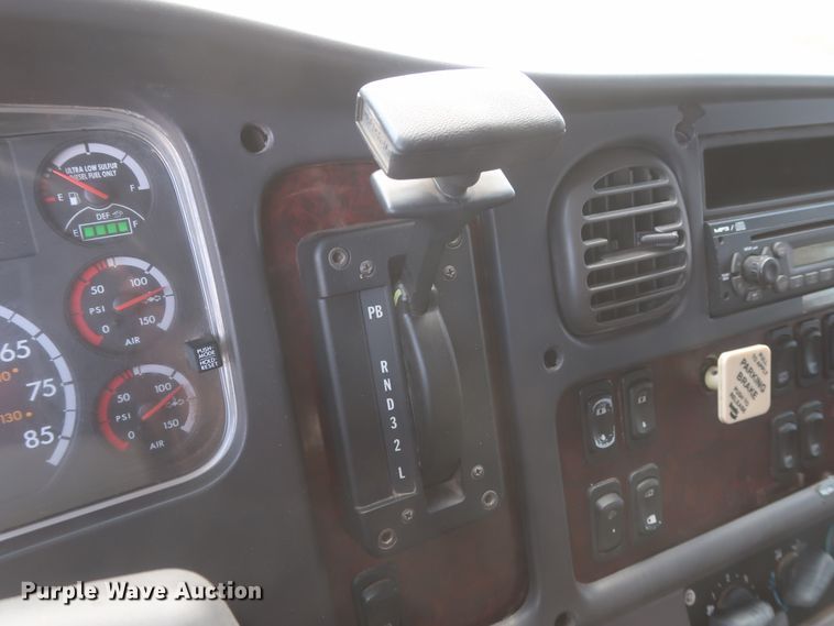 image for item DG7197 2011 Freightliner Business Class M2  service truck with crane