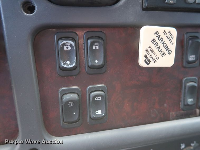 image for item DG7197 2011 Freightliner Business Class M2  service truck with crane