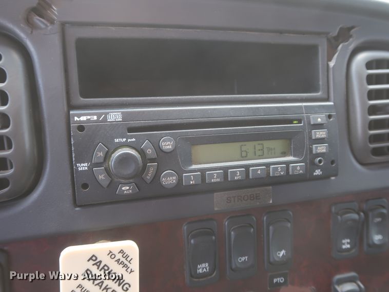 image for item DG7197 2011 Freightliner Business Class M2  service truck with crane