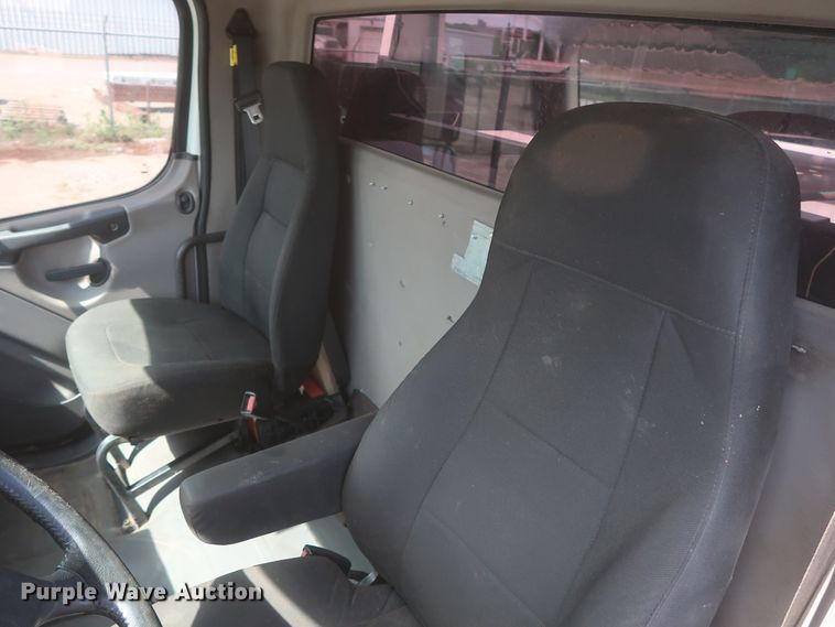 image for item DG7197 2011 Freightliner Business Class M2  service truck with crane