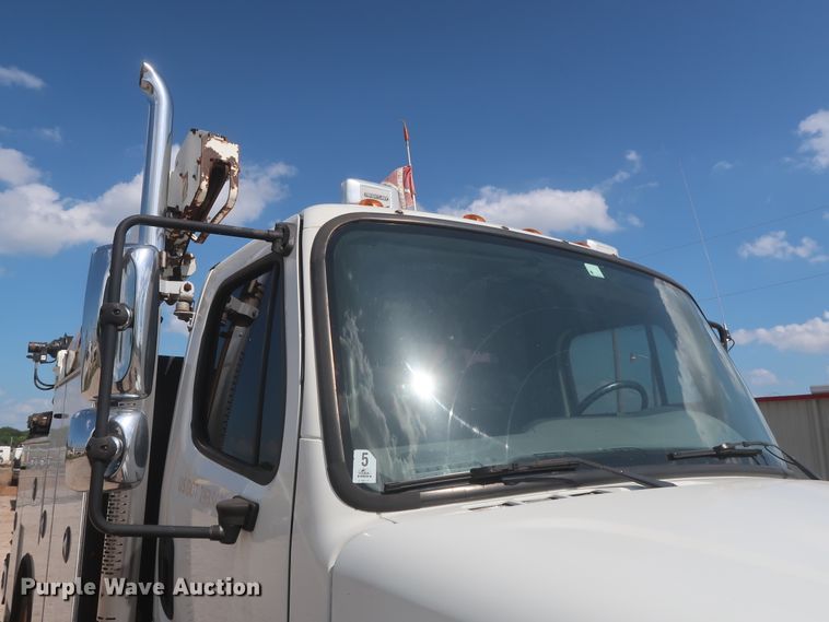 image for item DG7197 2011 Freightliner Business Class M2  service truck with crane