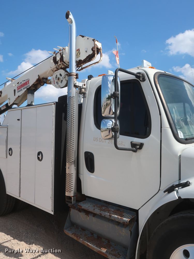 image for item DG7197 2011 Freightliner Business Class M2  service truck with crane