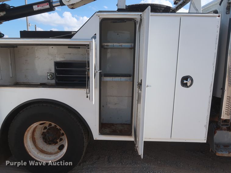 image for item DG7197 2011 Freightliner Business Class M2  service truck with crane