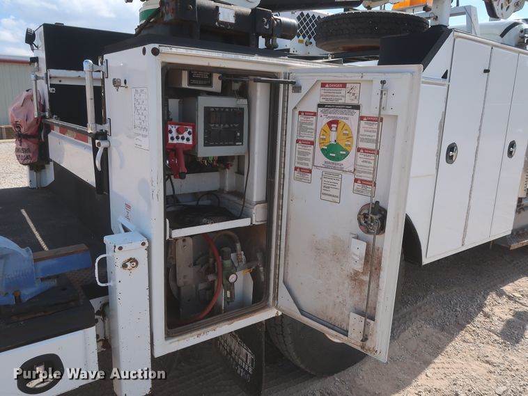 image for item DG7197 2011 Freightliner Business Class M2  service truck with crane