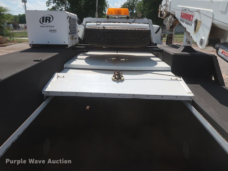 image for item DG7197 2011 Freightliner Business Class M2  service truck with crane