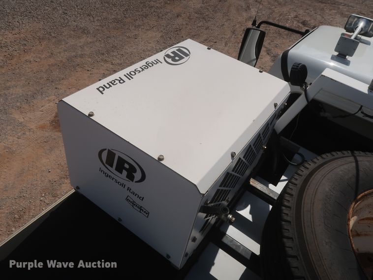 image for item DG7197 2011 Freightliner Business Class M2  service truck with crane