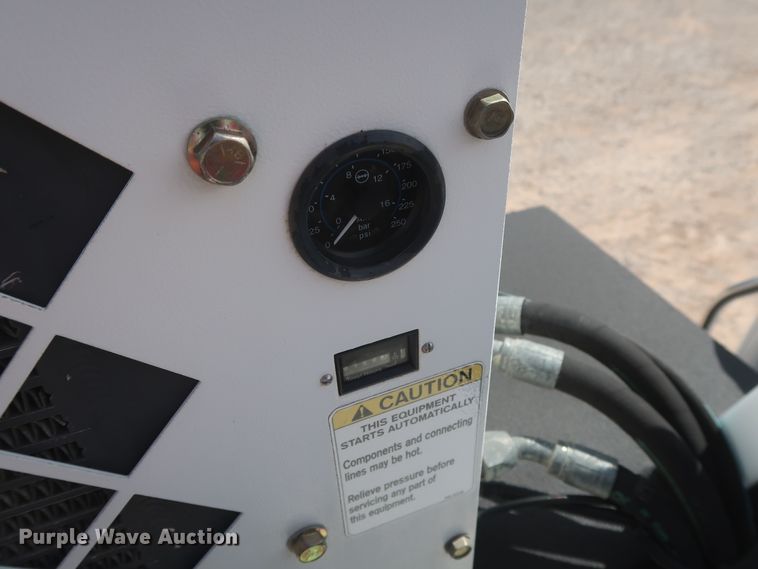 image for item DG7197 2011 Freightliner Business Class M2  service truck with crane