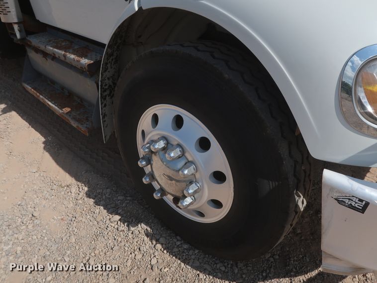 image for item DG7197 2011 Freightliner Business Class M2  service truck with crane